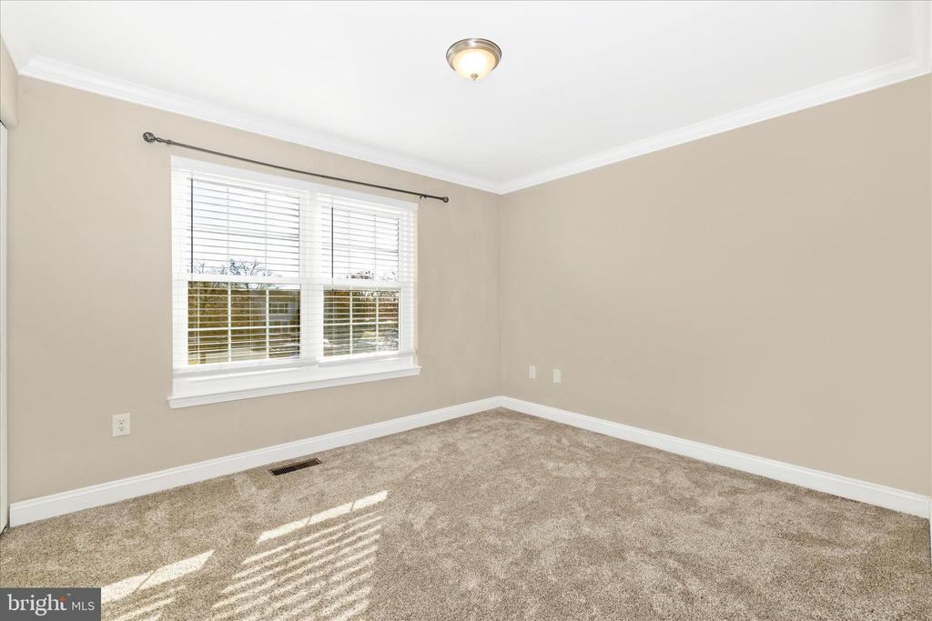 557 LANCASTER PLACE 557