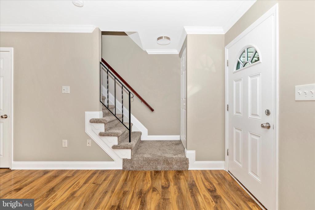 557 LANCASTER PLACE 557