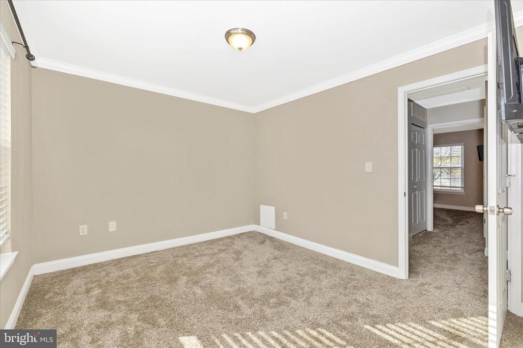 557 LANCASTER PLACE 557