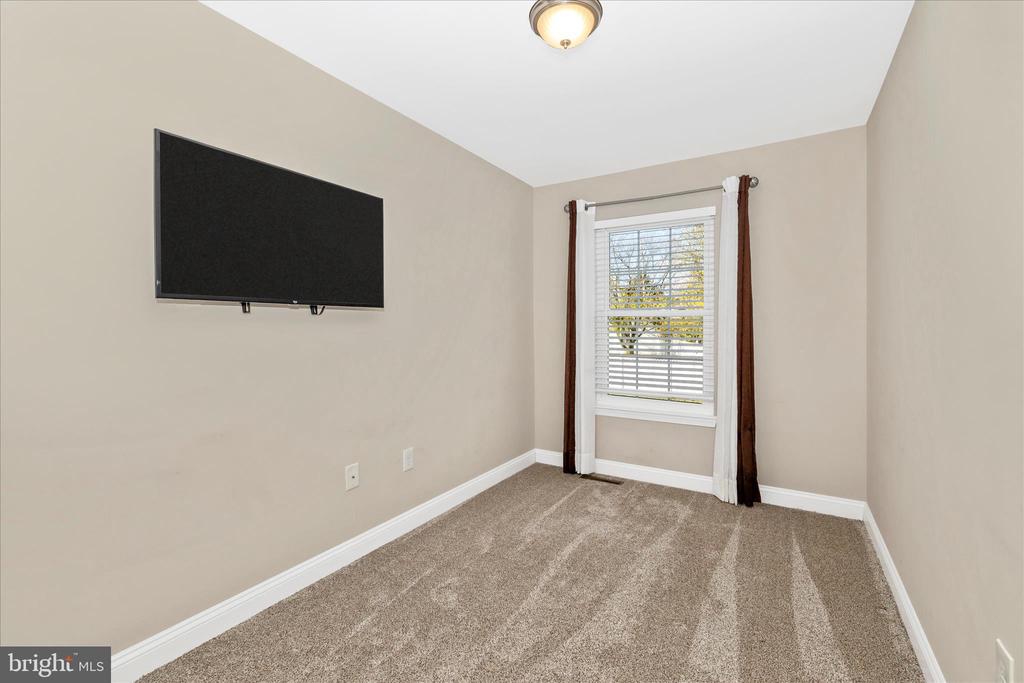 557 LANCASTER PLACE 557