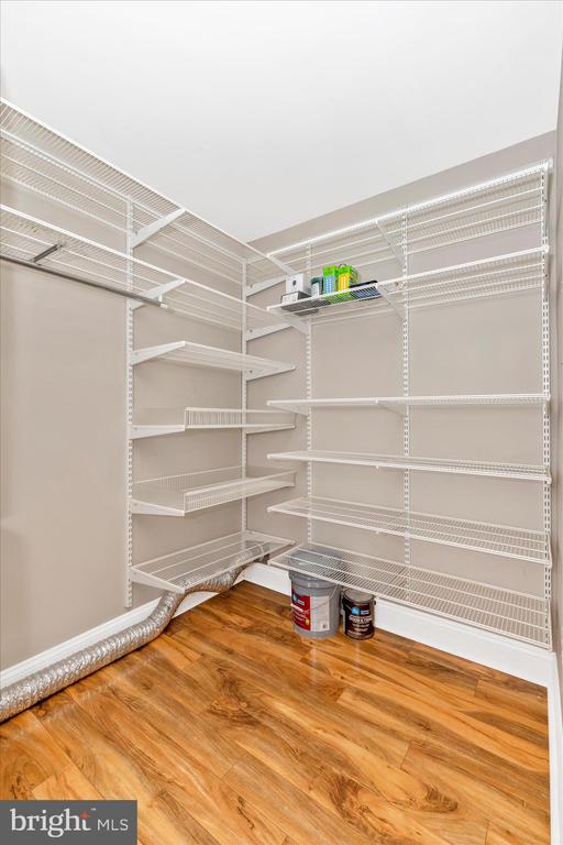 557 LANCASTER PLACE 557