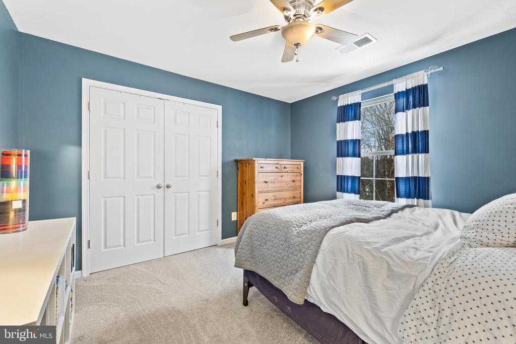 6692 GLEN LANE