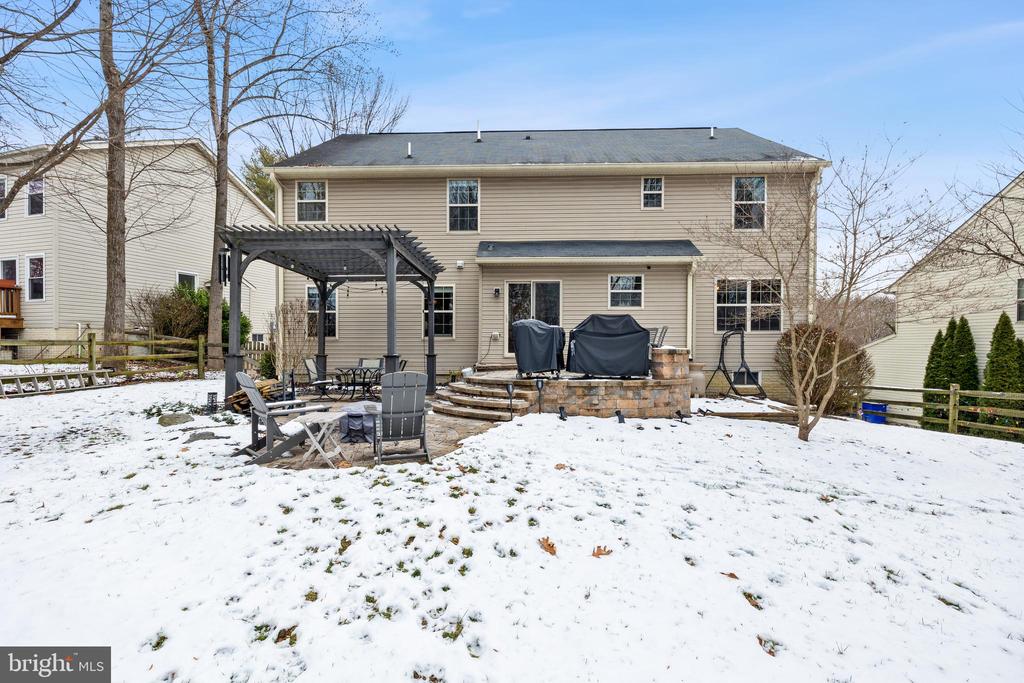 6692 GLEN LANE
