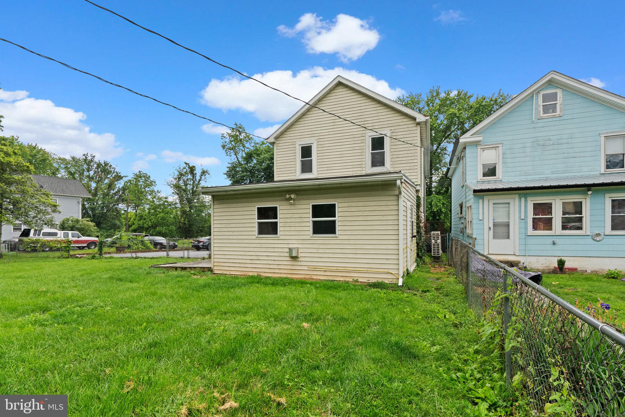 810 KNOXVILLE ROAD
