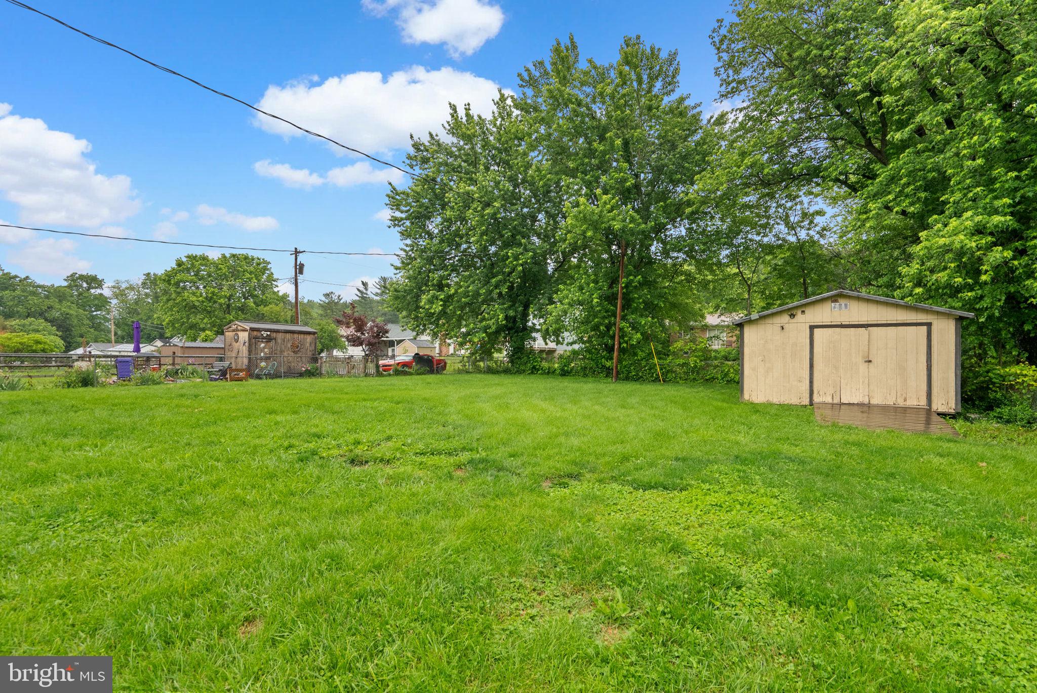 810 KNOXVILLE ROAD