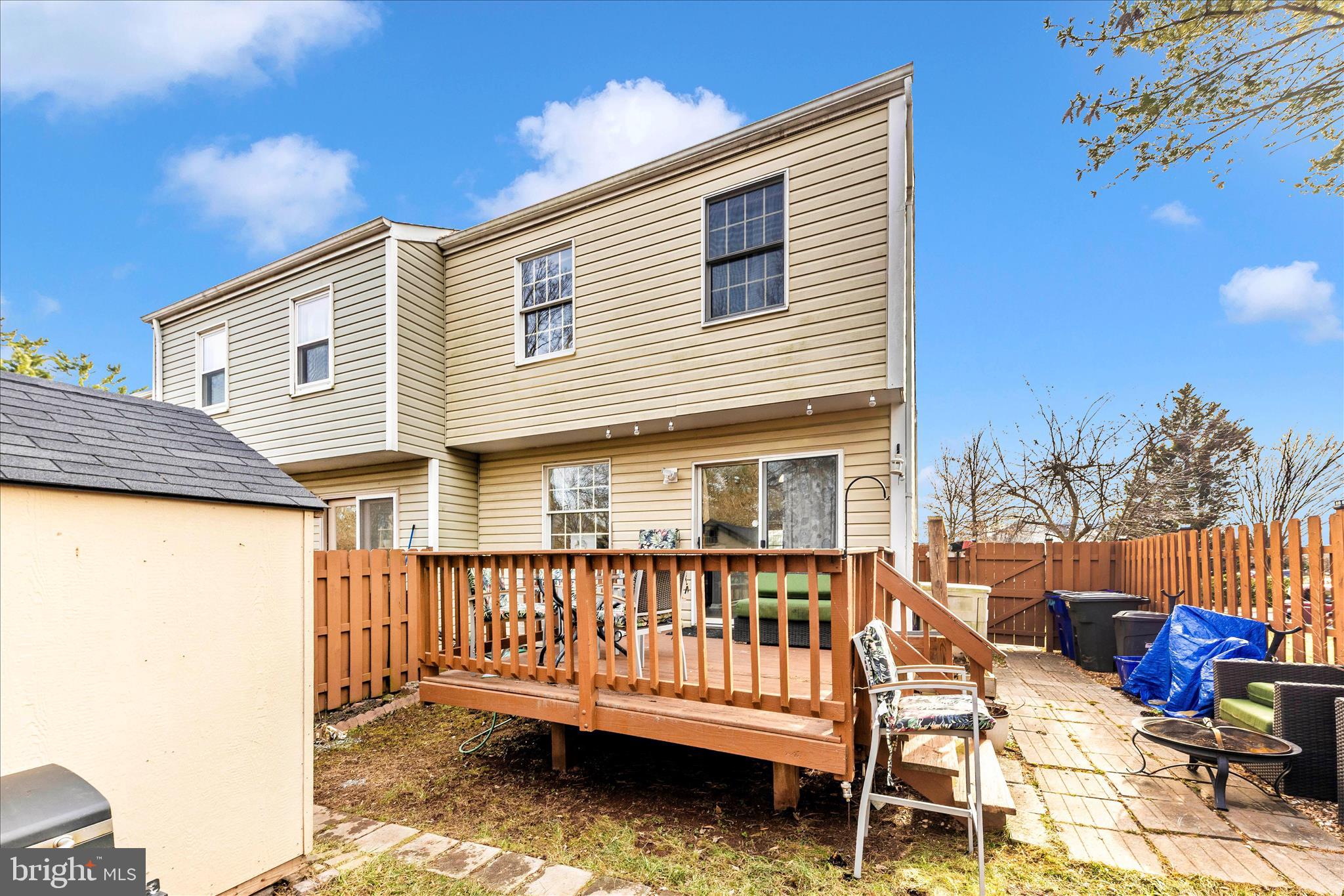 6214 HASTINGS COURT