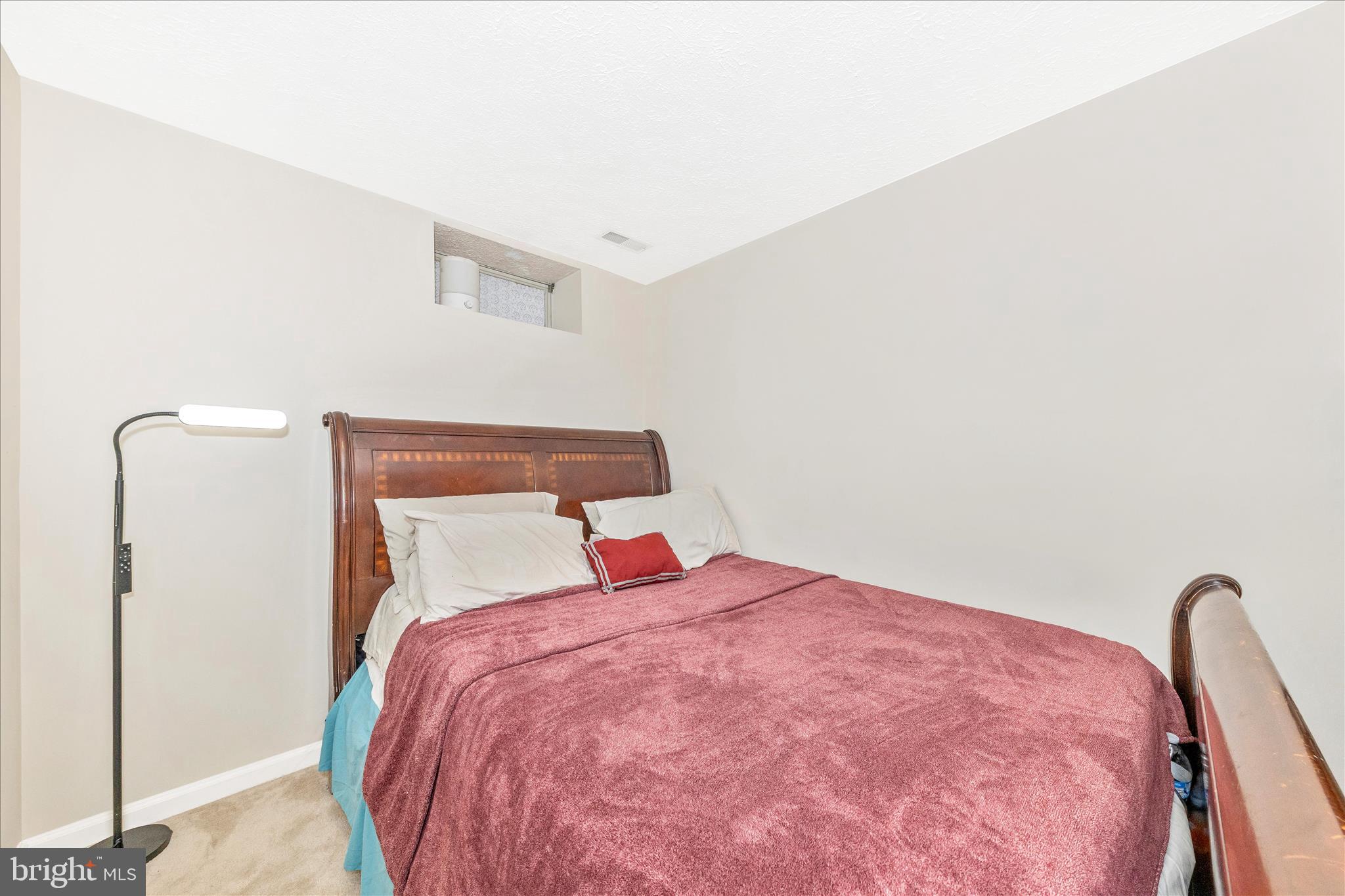 6214 HASTINGS COURT