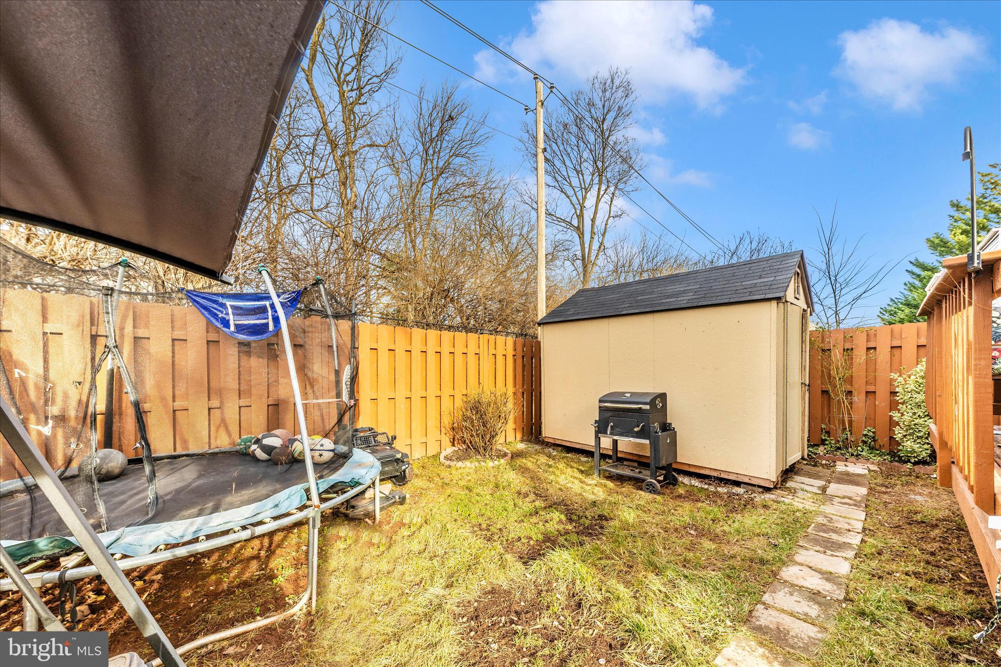 6214 HASTINGS COURT