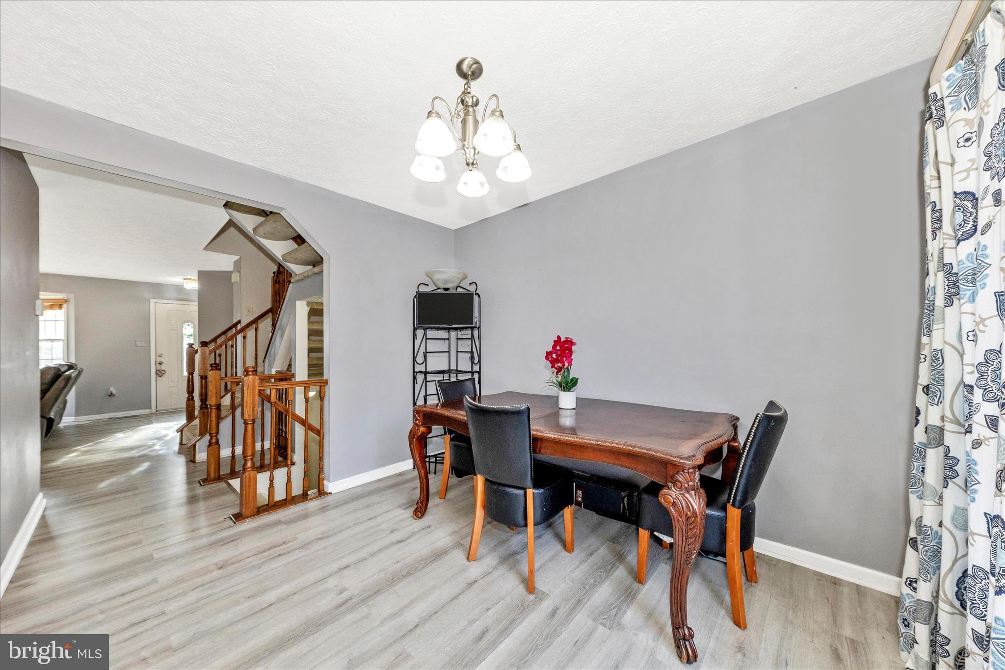 6214 HASTINGS COURT