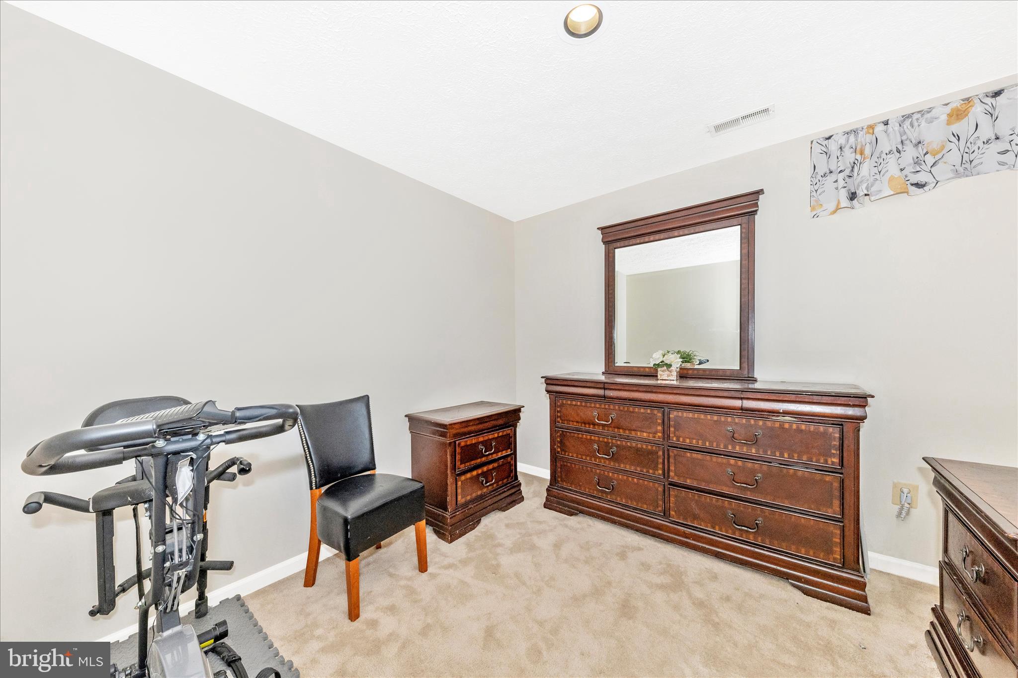 6214 HASTINGS COURT