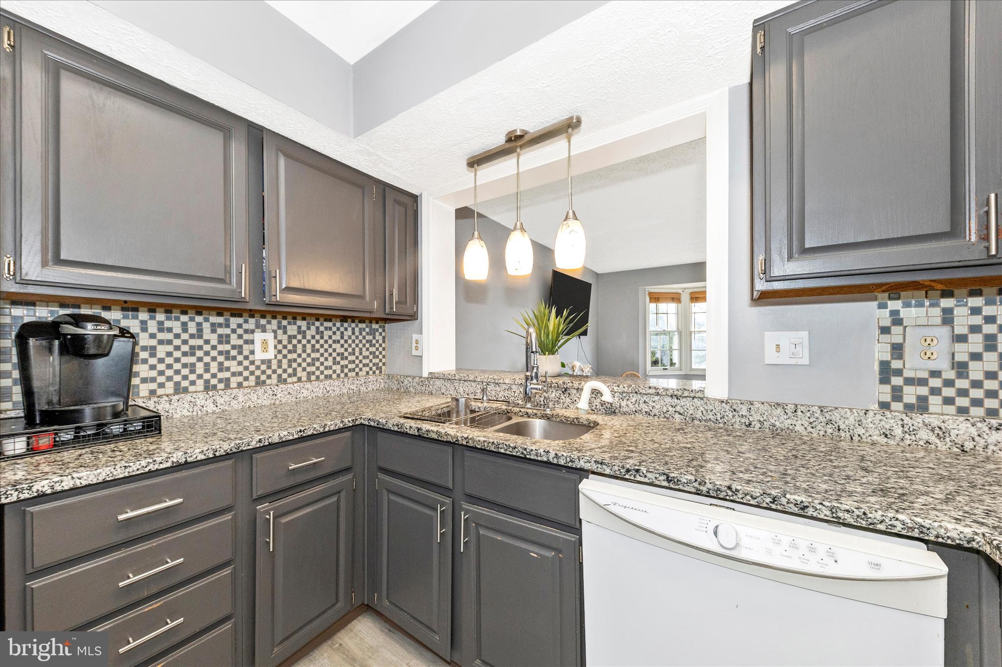 6214 HASTINGS COURT