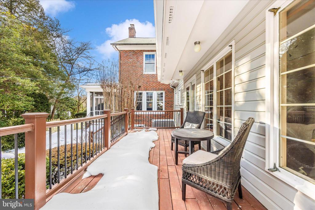 328 LINDBERGH AVENUE