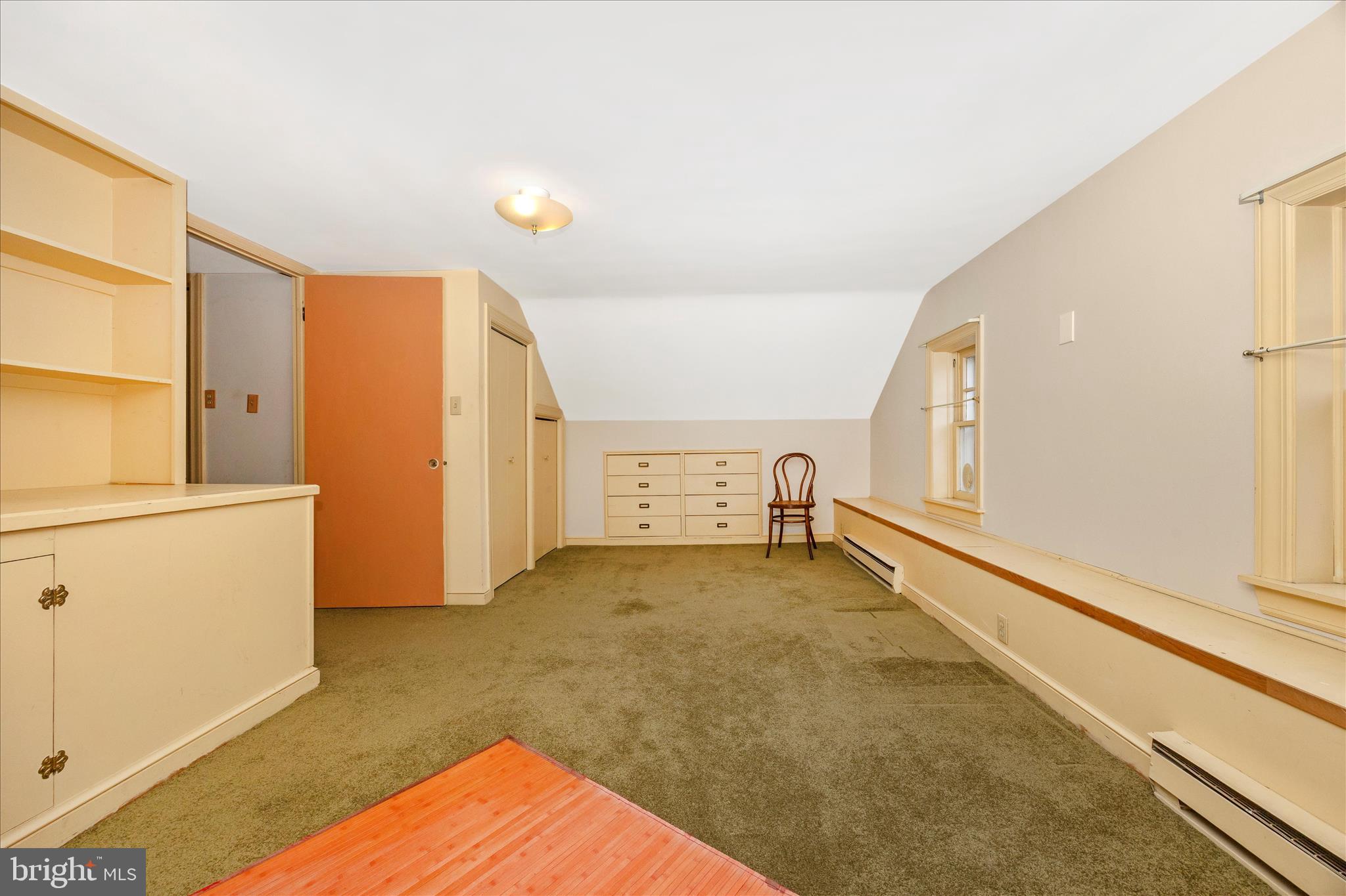 328 LINDBERGH AVENUE