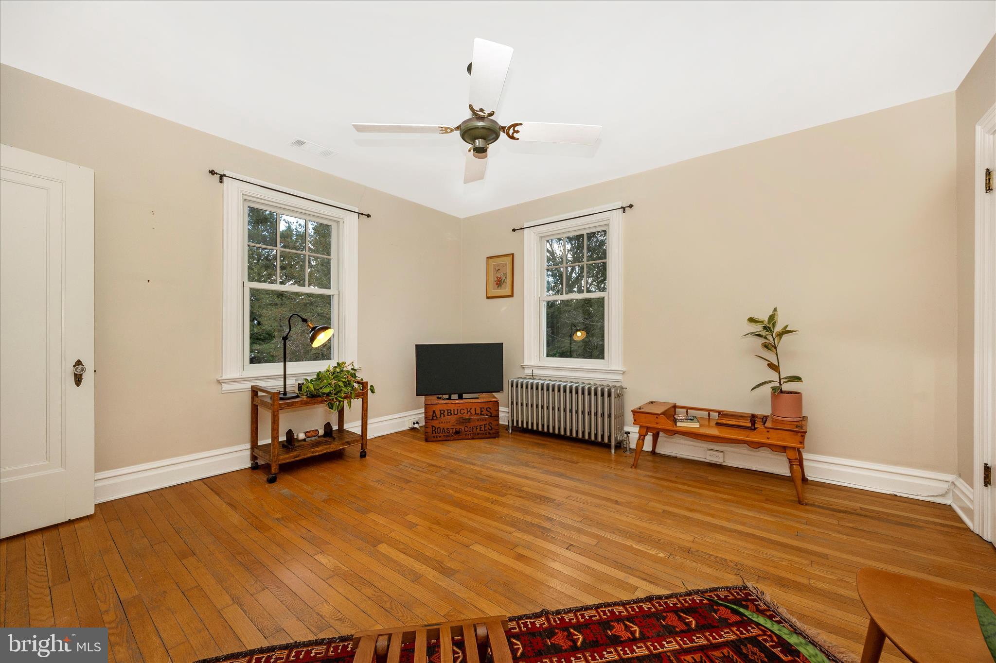 328 LINDBERGH AVENUE