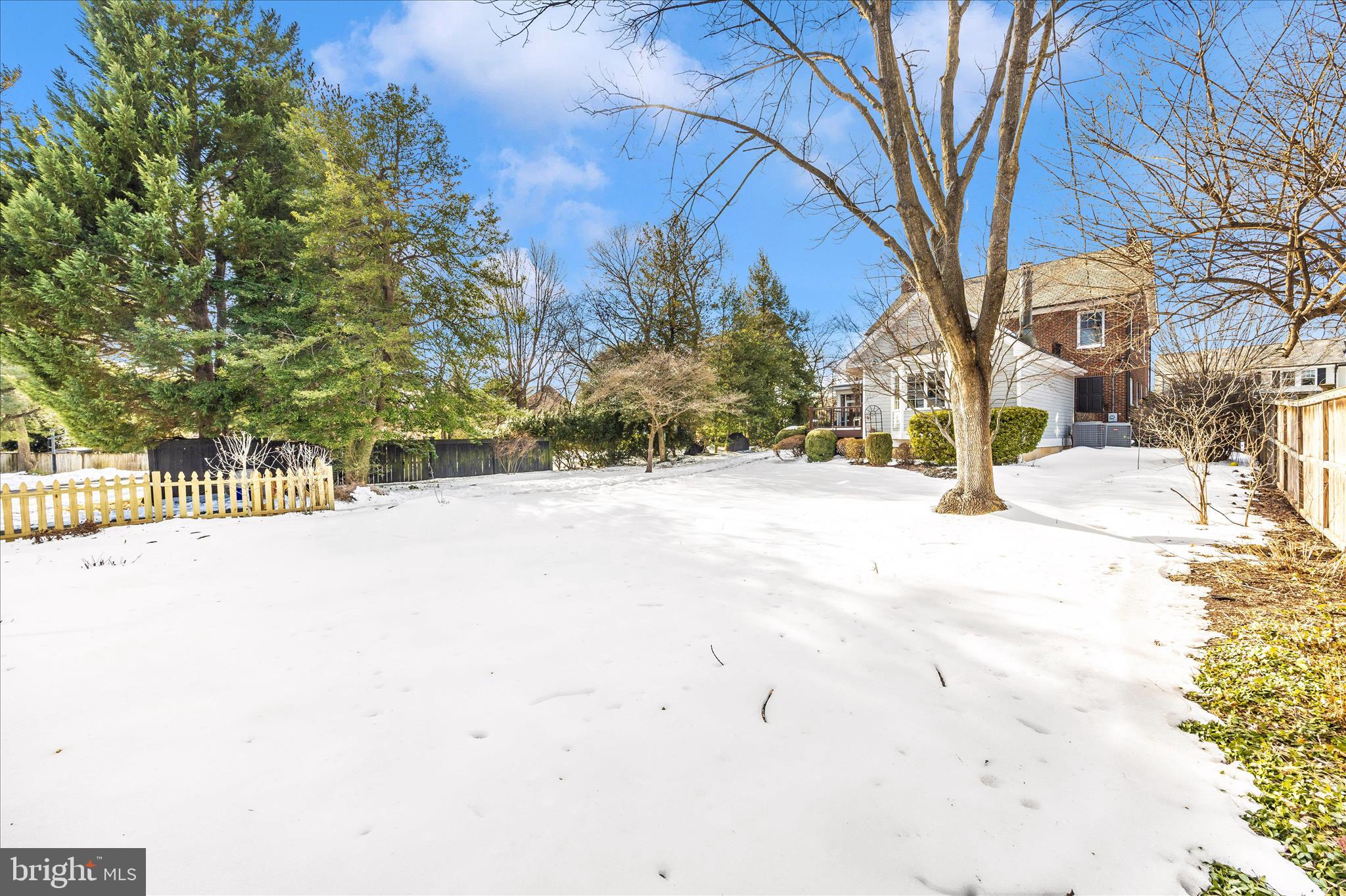 328 LINDBERGH AVENUE