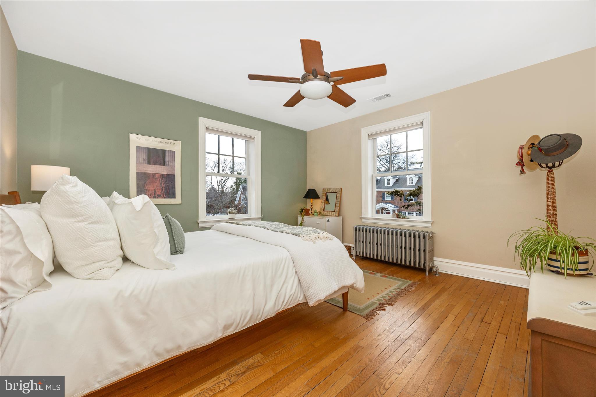 328 LINDBERGH AVENUE