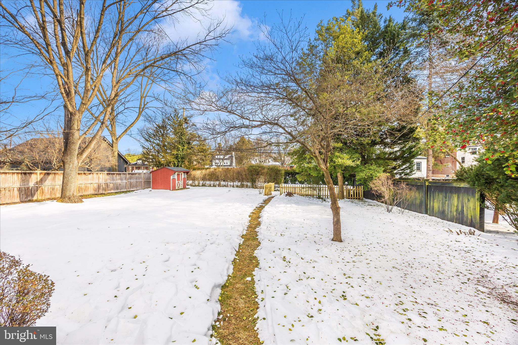 328 LINDBERGH AVENUE