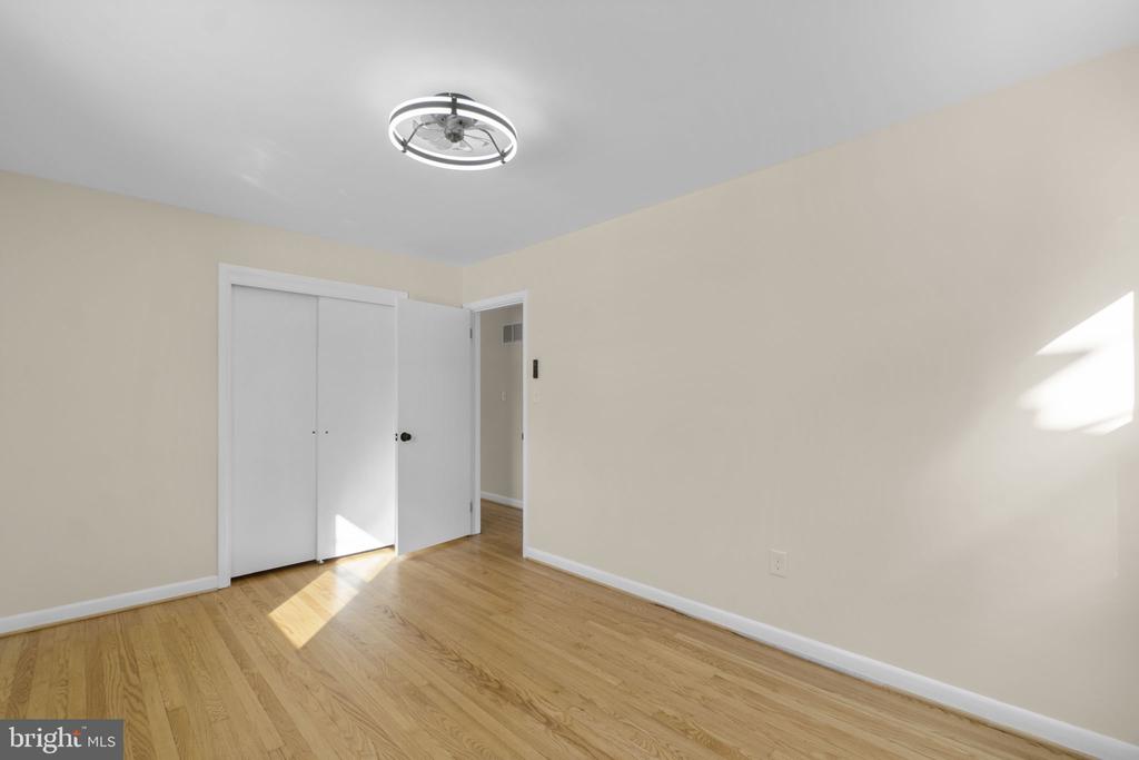 419 COLUMBUS AVENUE