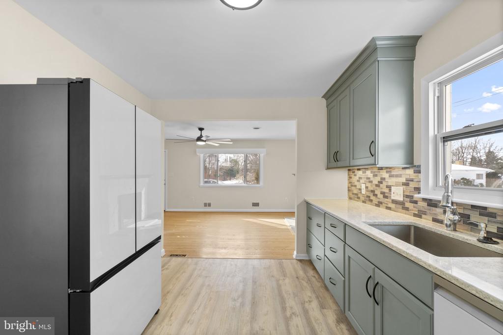 419 COLUMBUS AVENUE