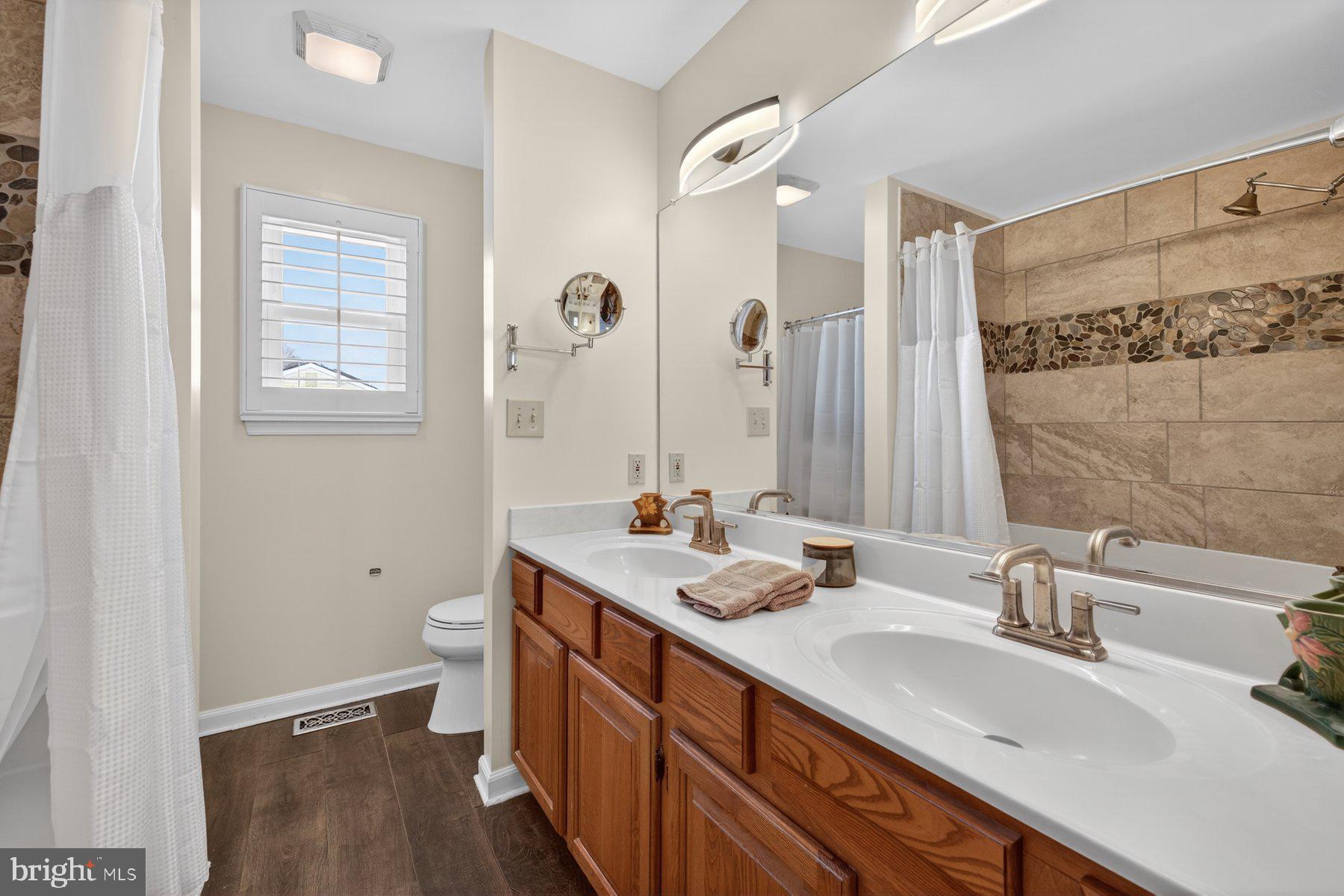 3329 YORKSHIRE COURT