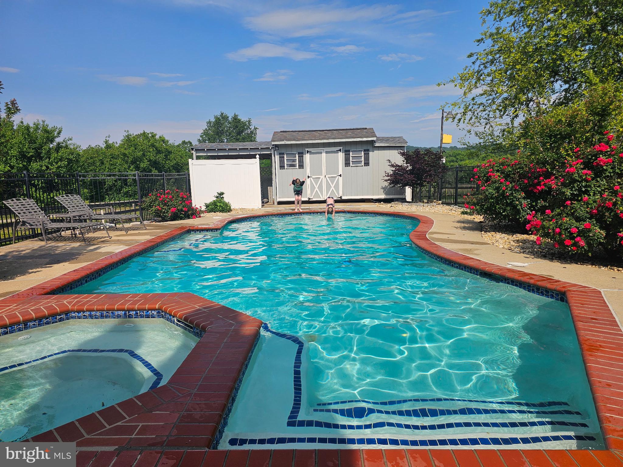 3329 YORKSHIRE COURT