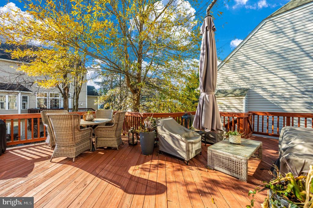 2575 BEAR DEN ROAD