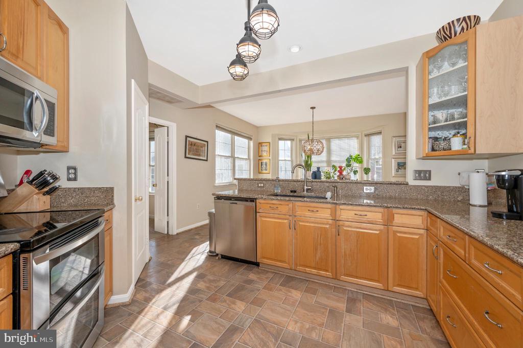 2575 BEAR DEN ROAD