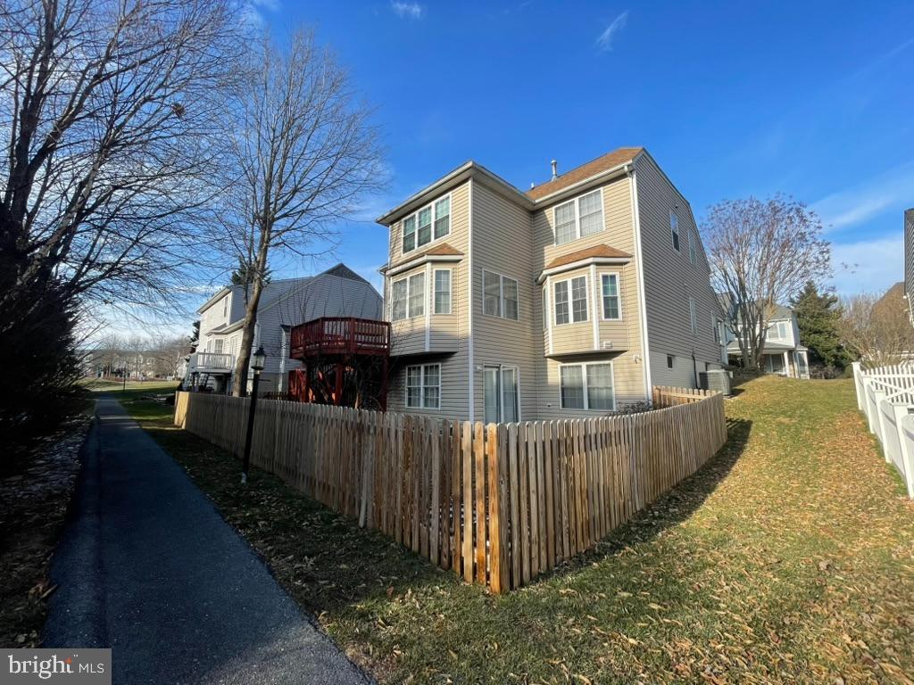 2575 BEAR DEN ROAD