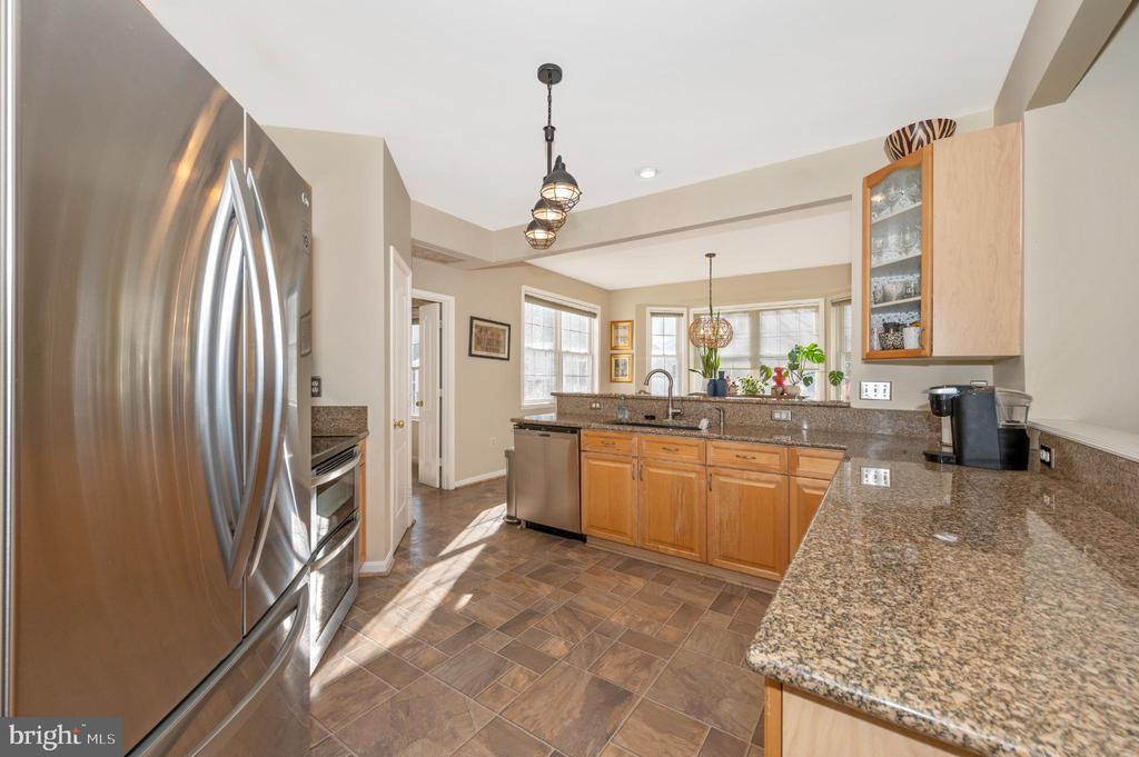 2575 BEAR DEN ROAD