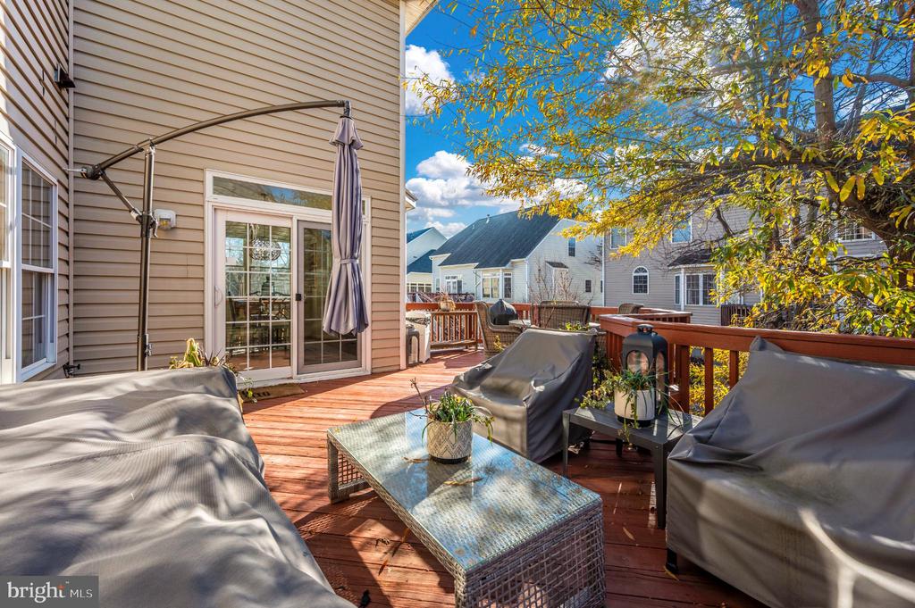 2575 BEAR DEN ROAD