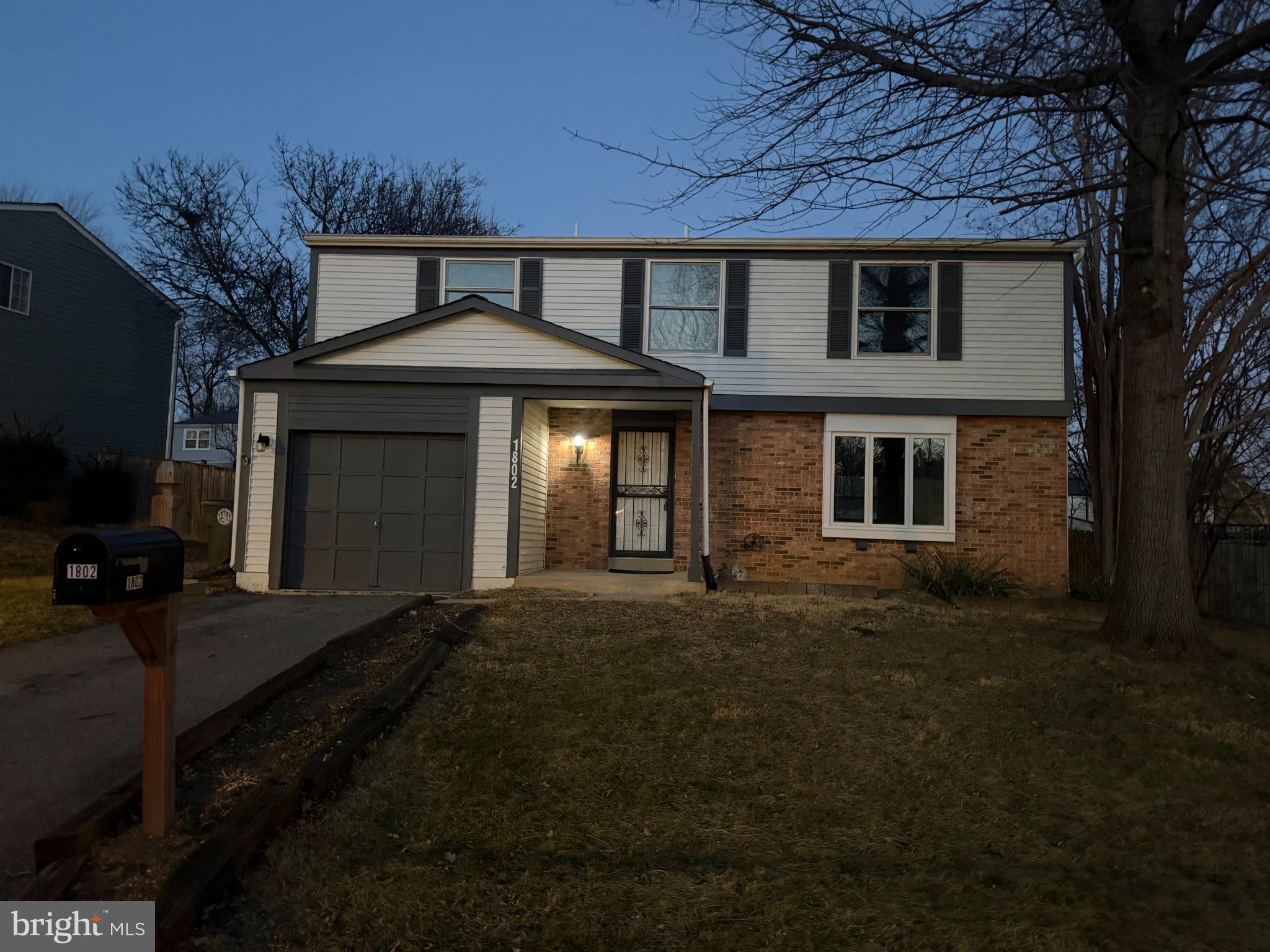 1802 RUSTIC HILL COURT