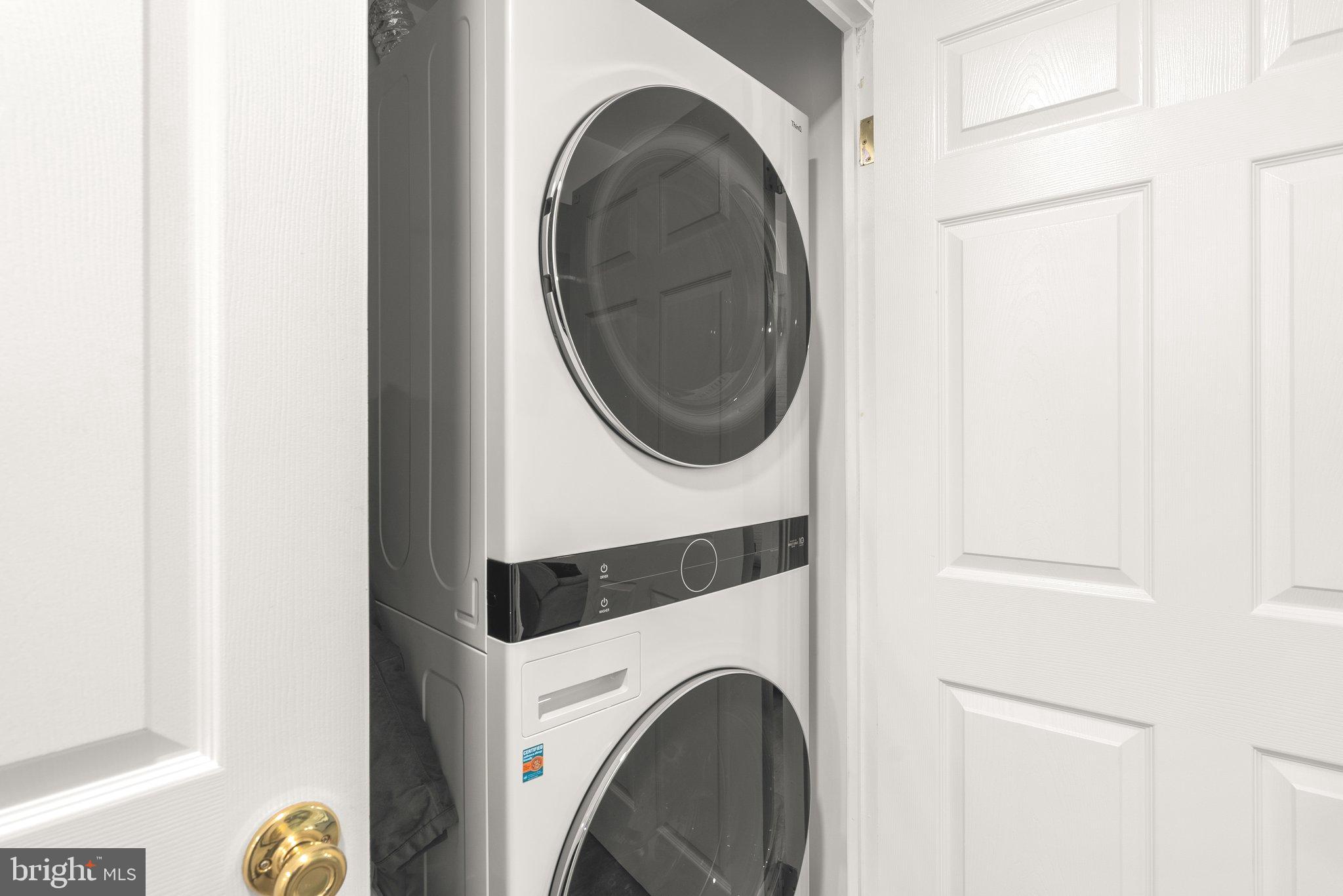 8607 PINECLIFF DRIVE