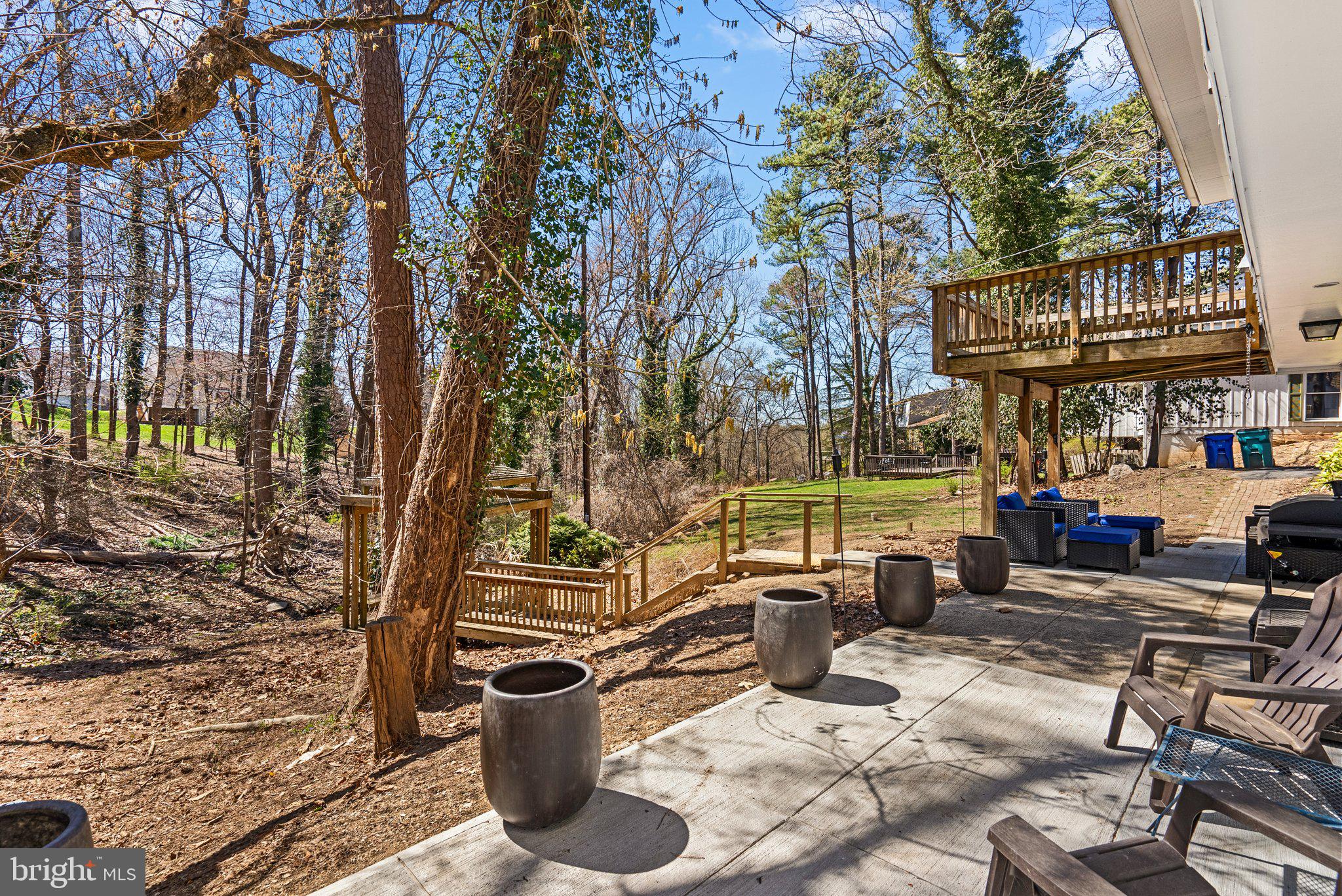 8607 PINECLIFF DRIVE