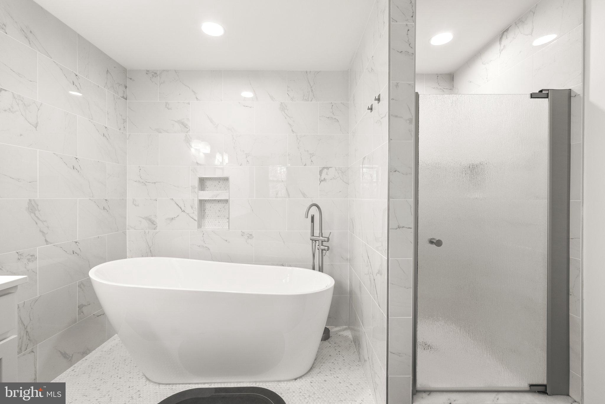 8607 PINECLIFF DRIVE