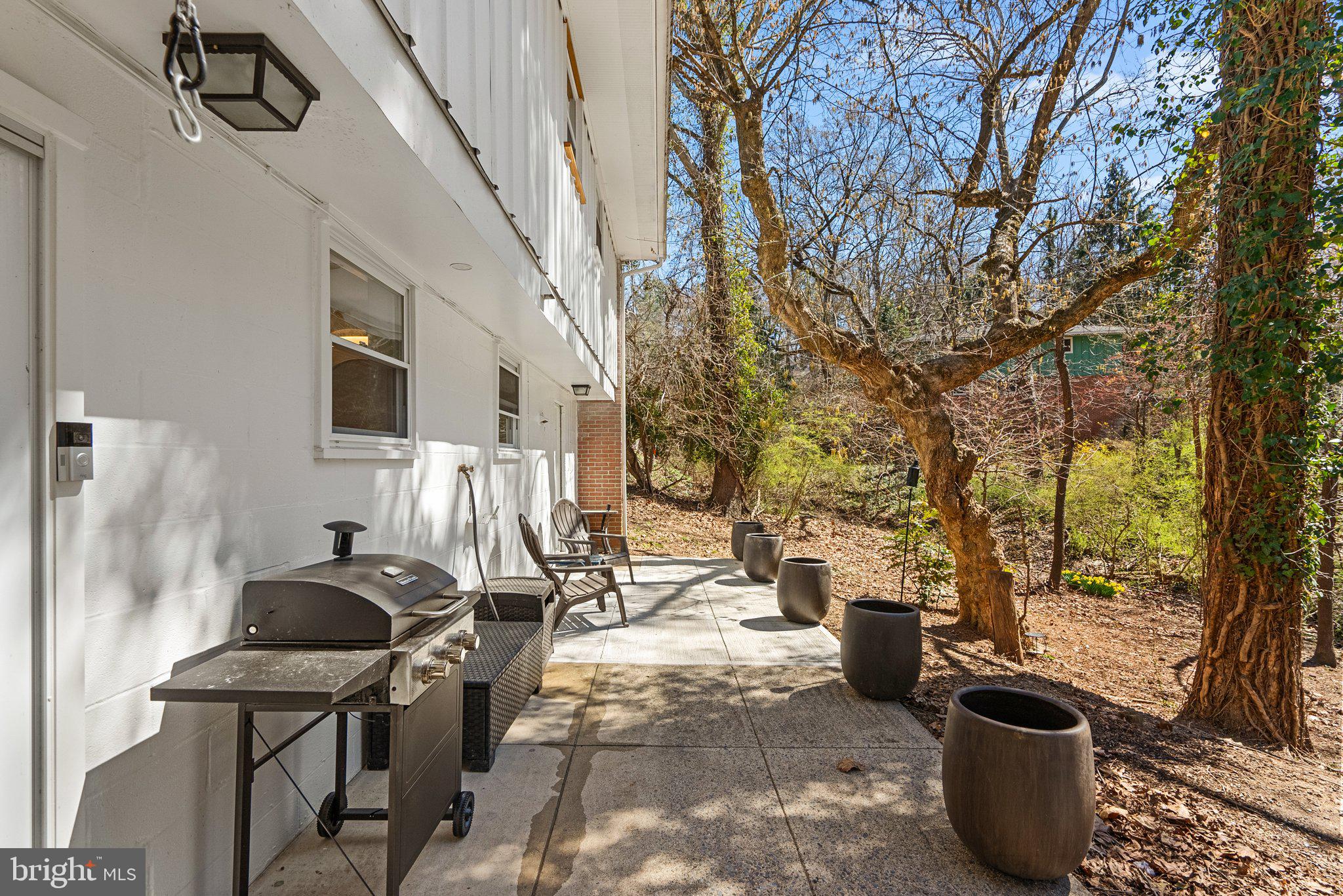 8607 PINECLIFF DRIVE