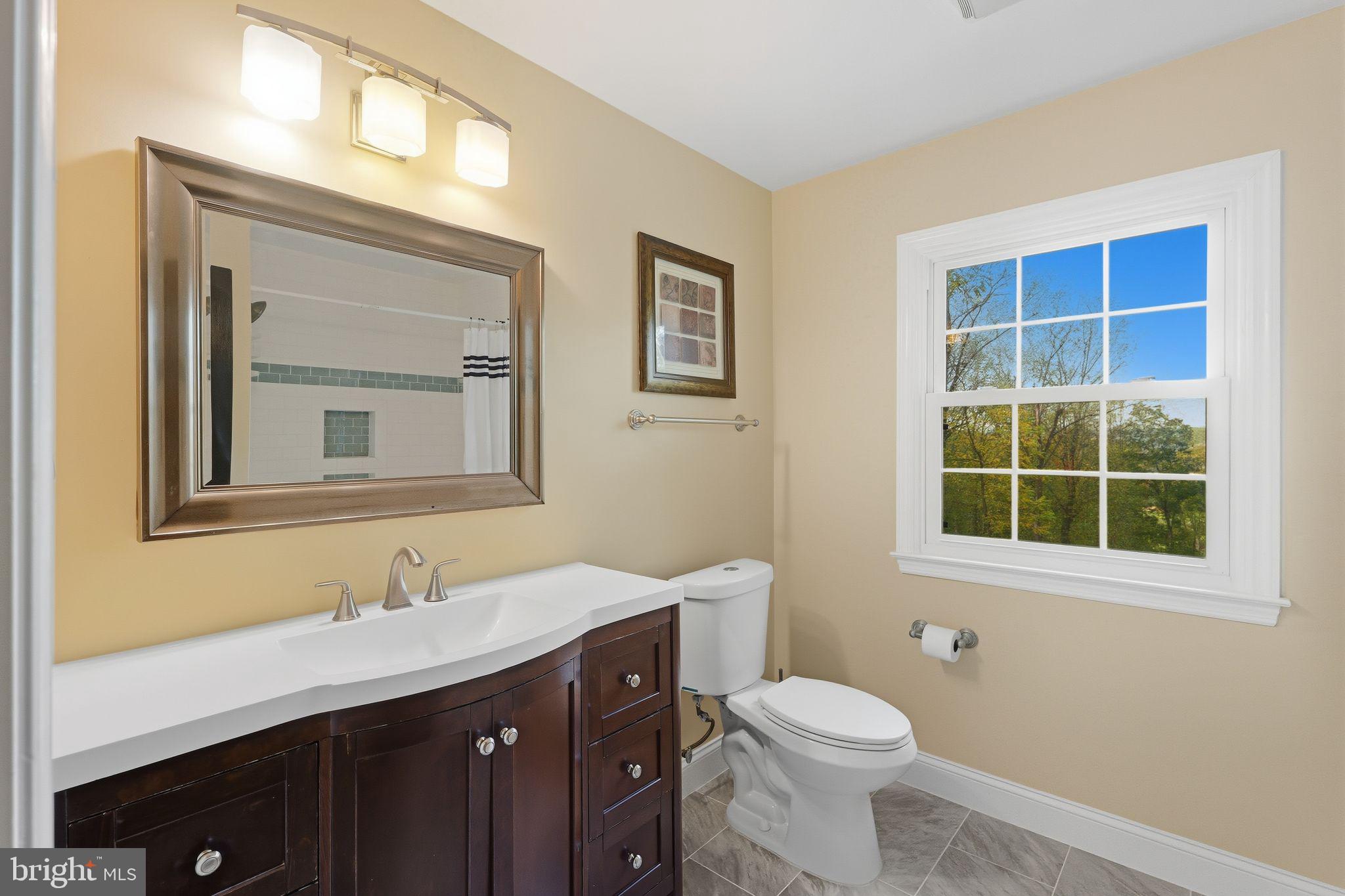 5642 JEFFERSON BOULEVARD