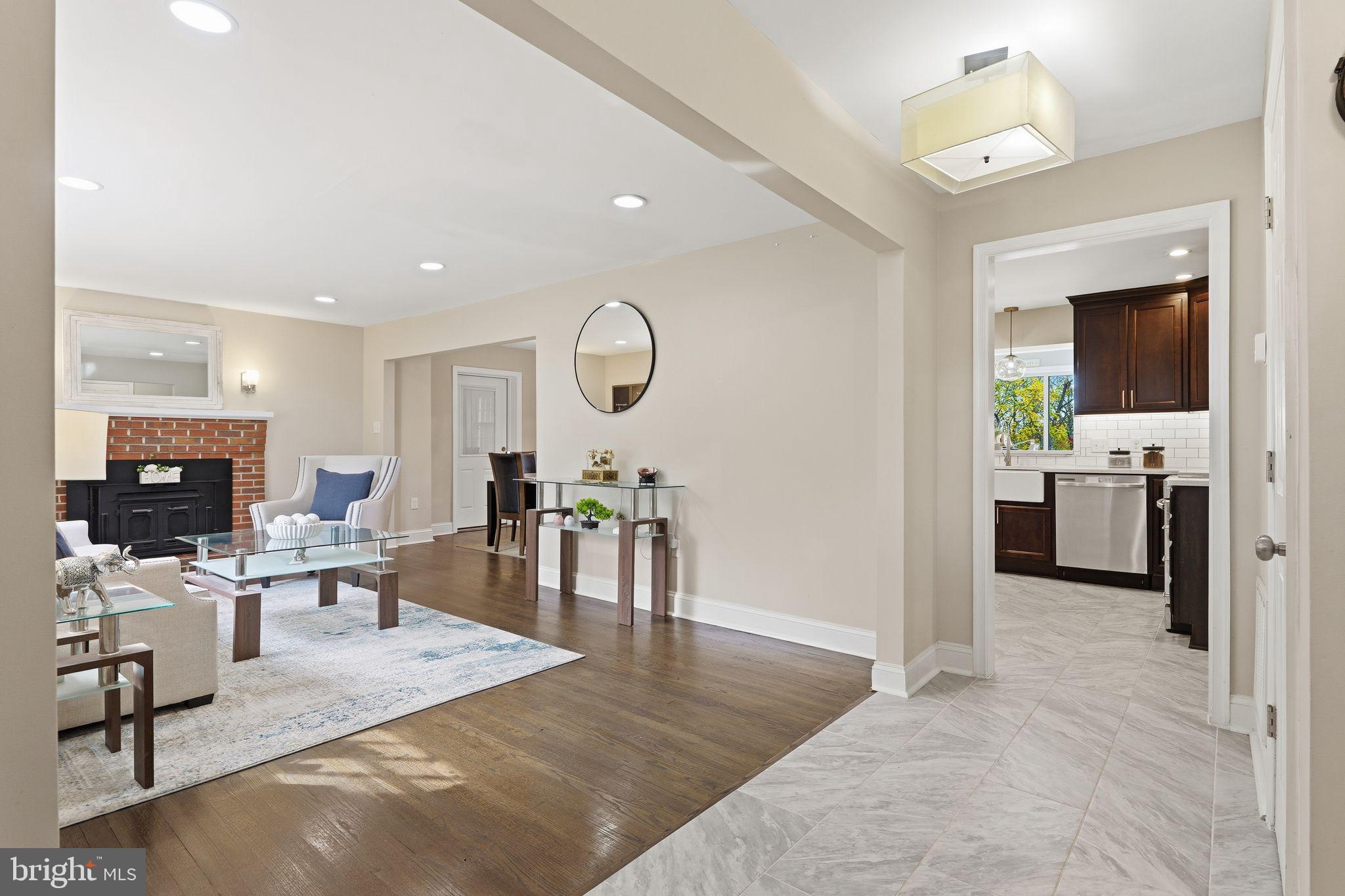 5642 JEFFERSON BOULEVARD