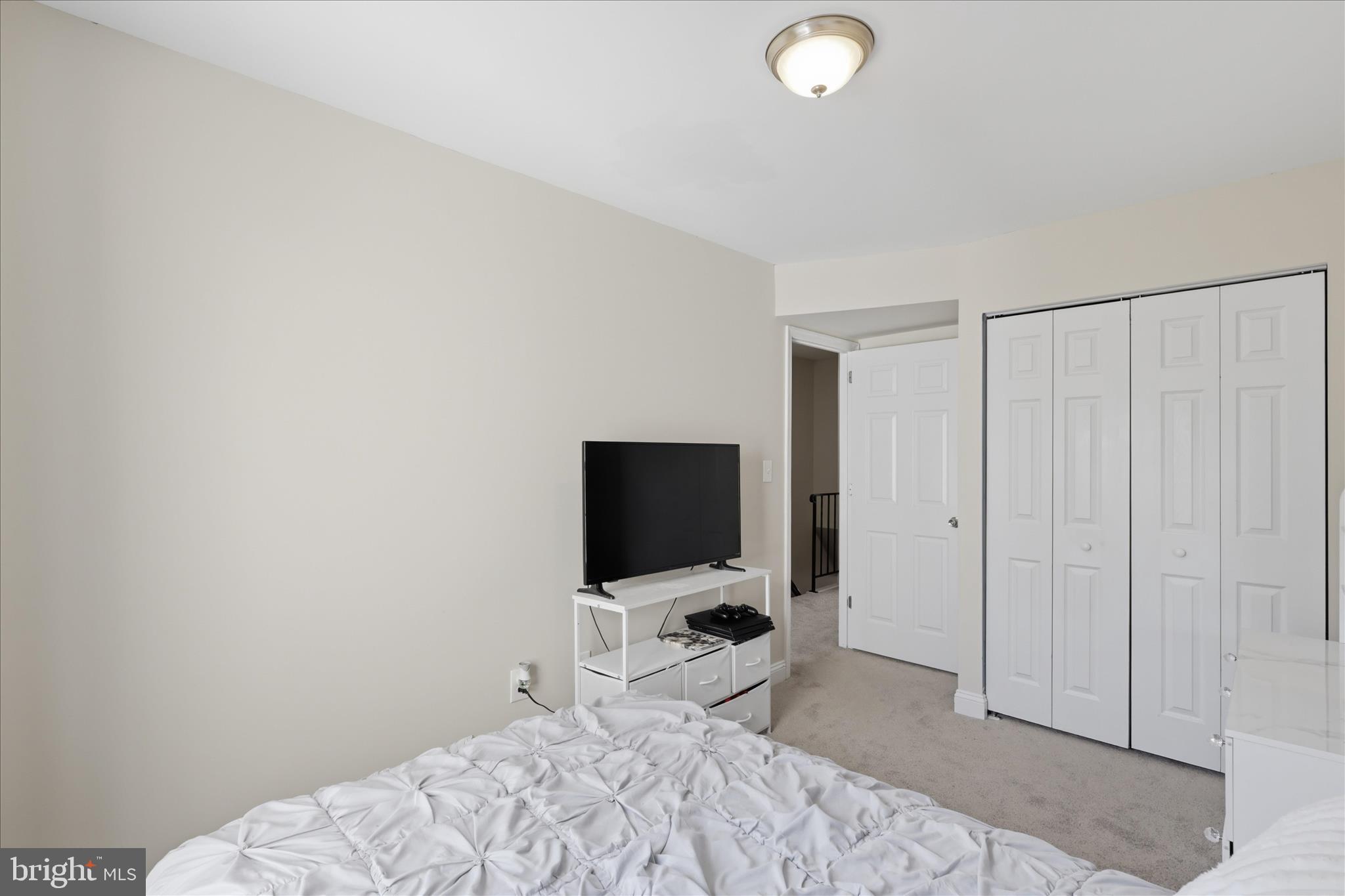 534 LANCASTER PLACE 534