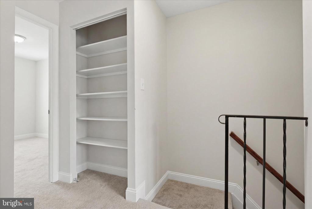 534 LANCASTER PLACE 534
