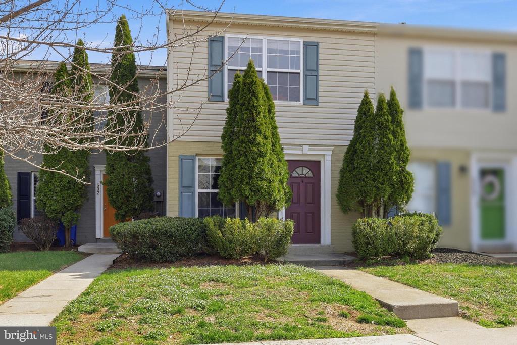 534 LANCASTER PLACE 534
