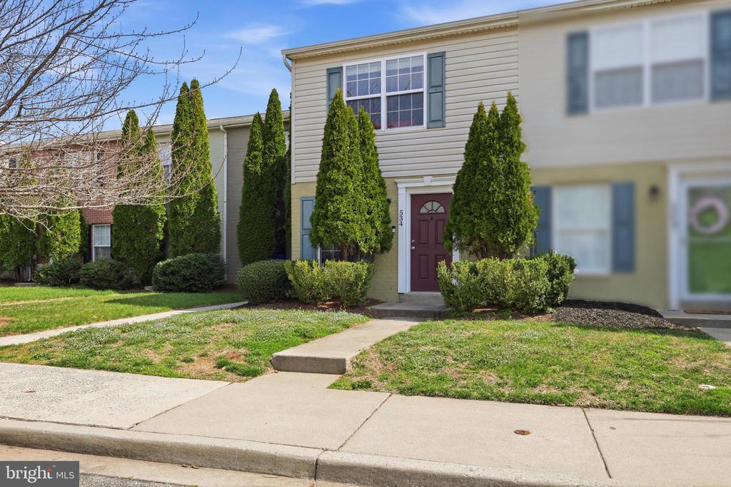 534 LANCASTER PLACE 534