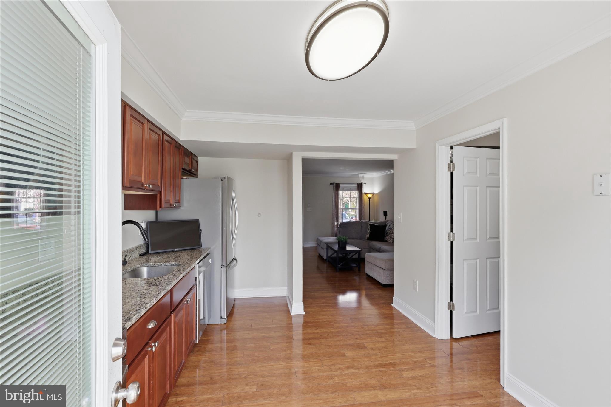 534 LANCASTER PLACE 534