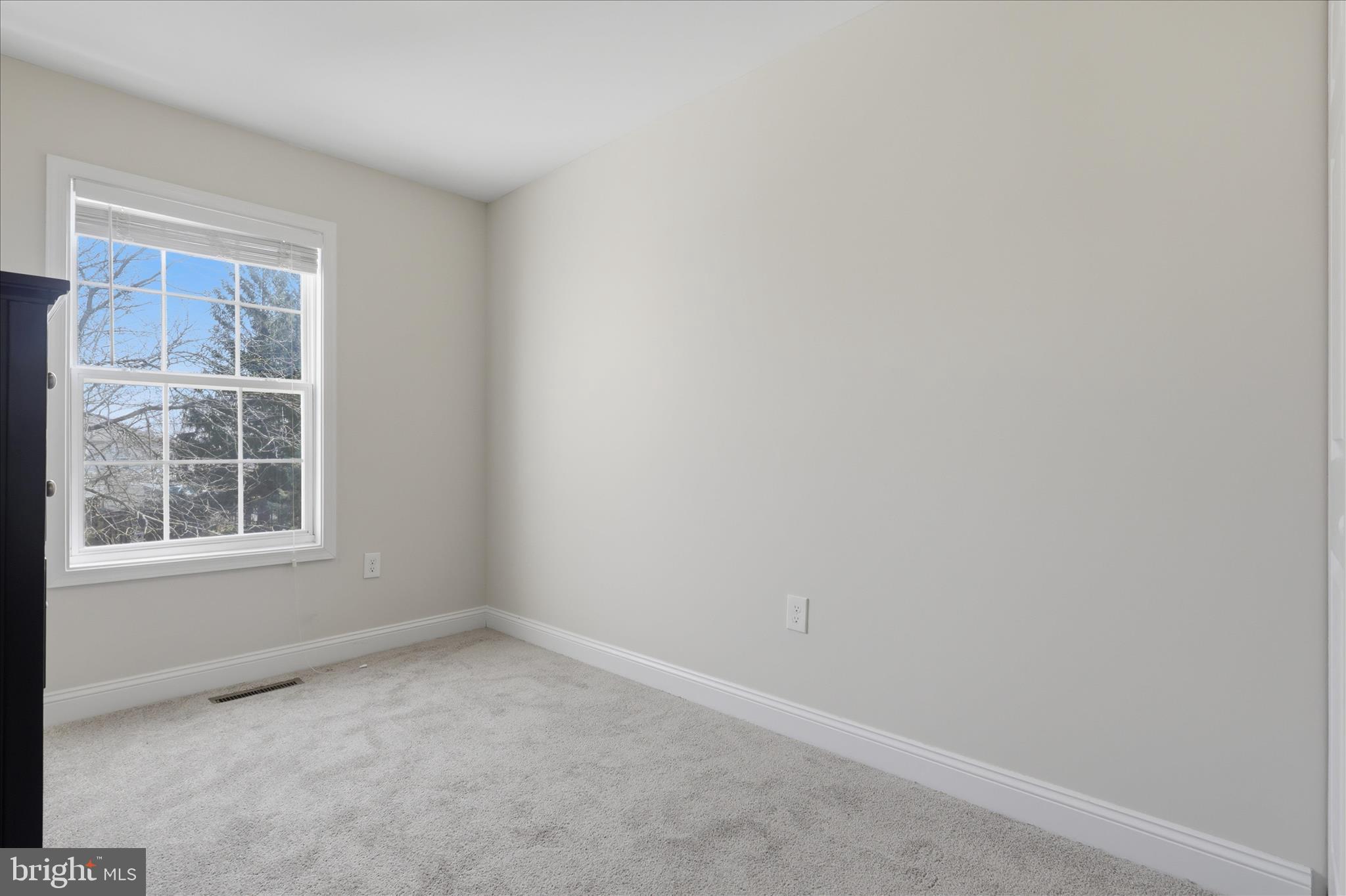 534 LANCASTER PLACE 534