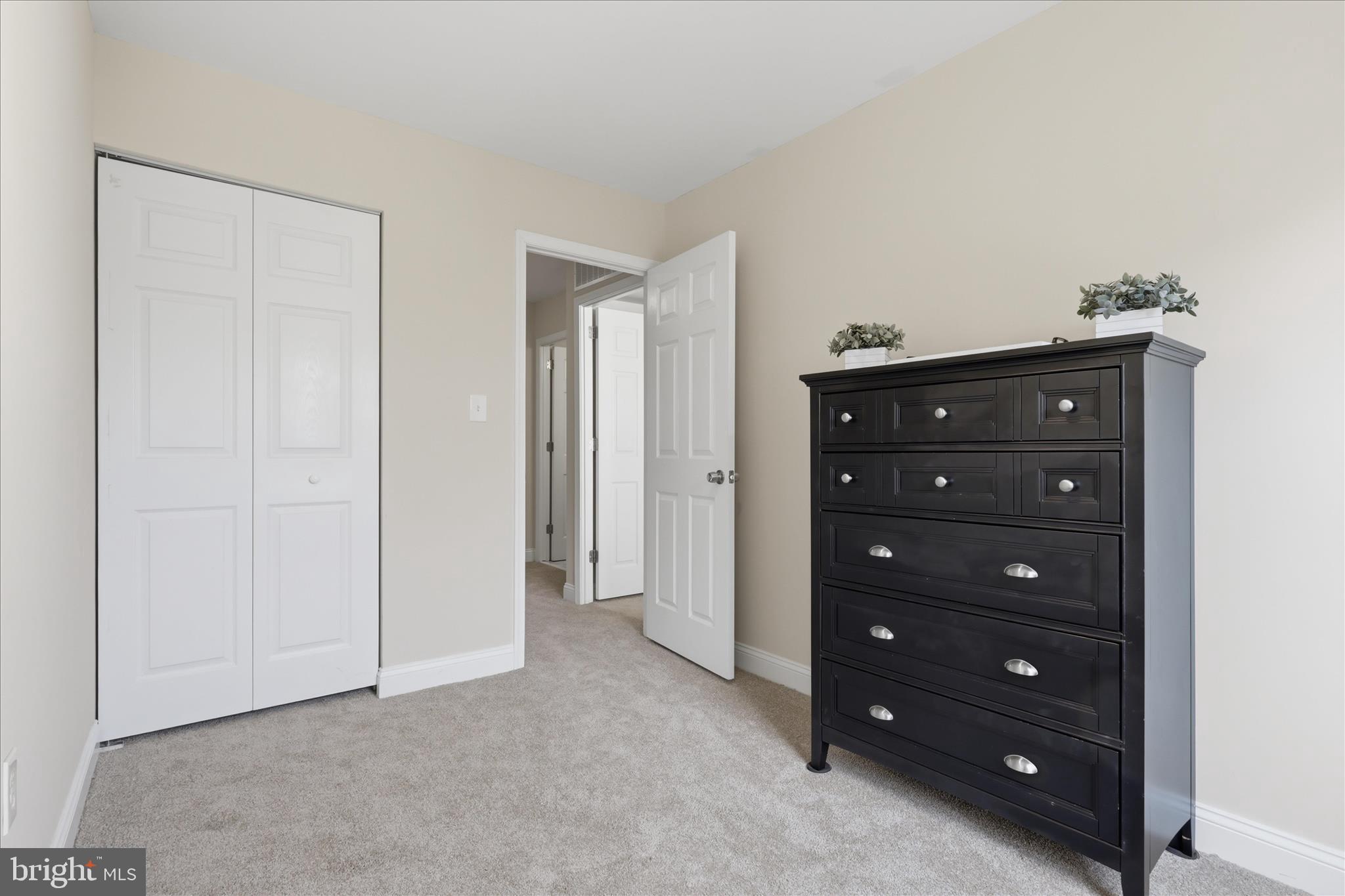 534 LANCASTER PLACE 534