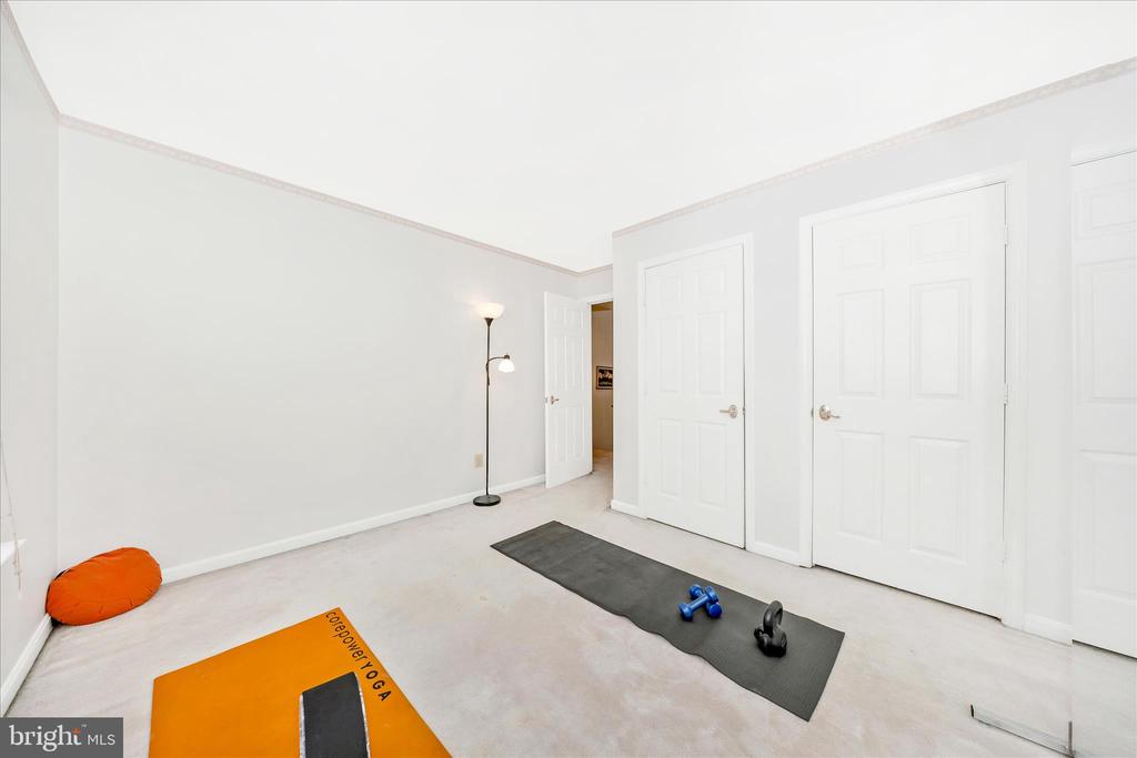 5319 SAINT MAWES COURT