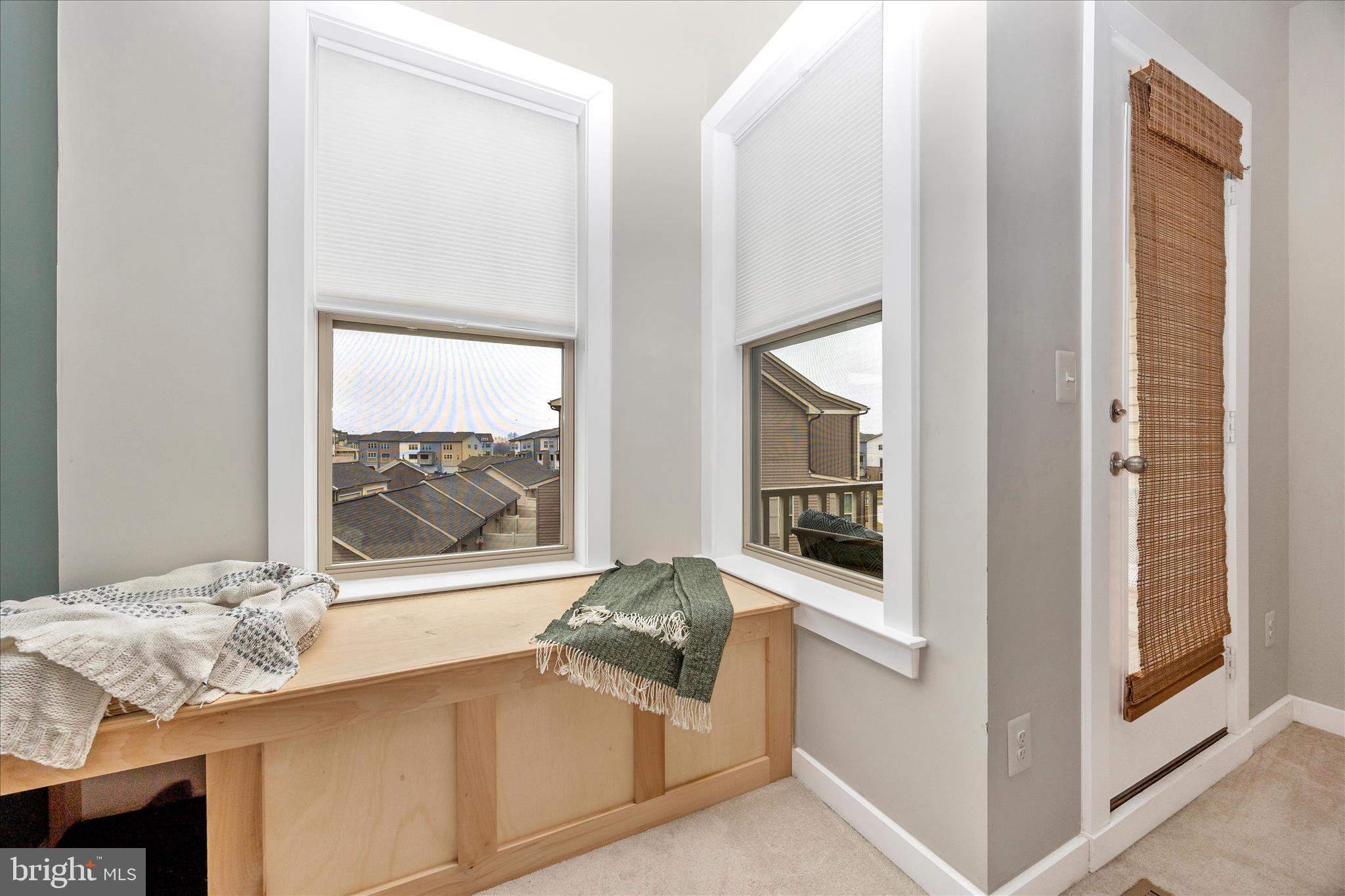9018 SHADY PINES DRIVE