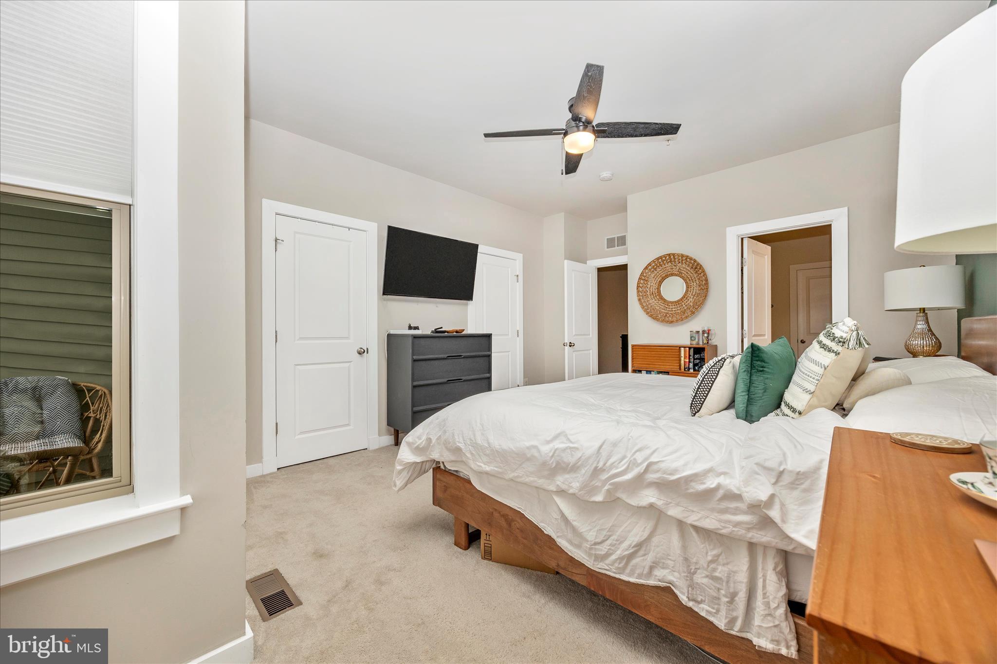 9018 SHADY PINES DRIVE