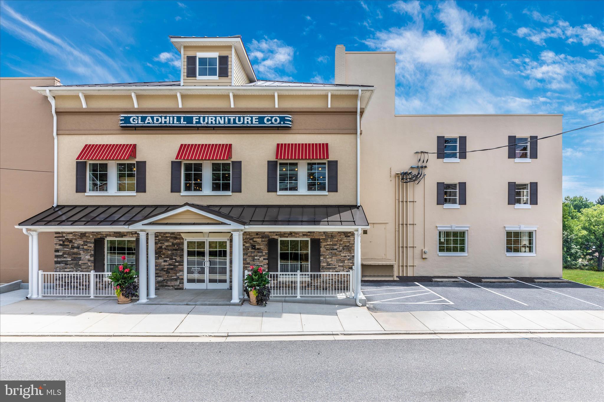 107 S JEFFERSON STREET