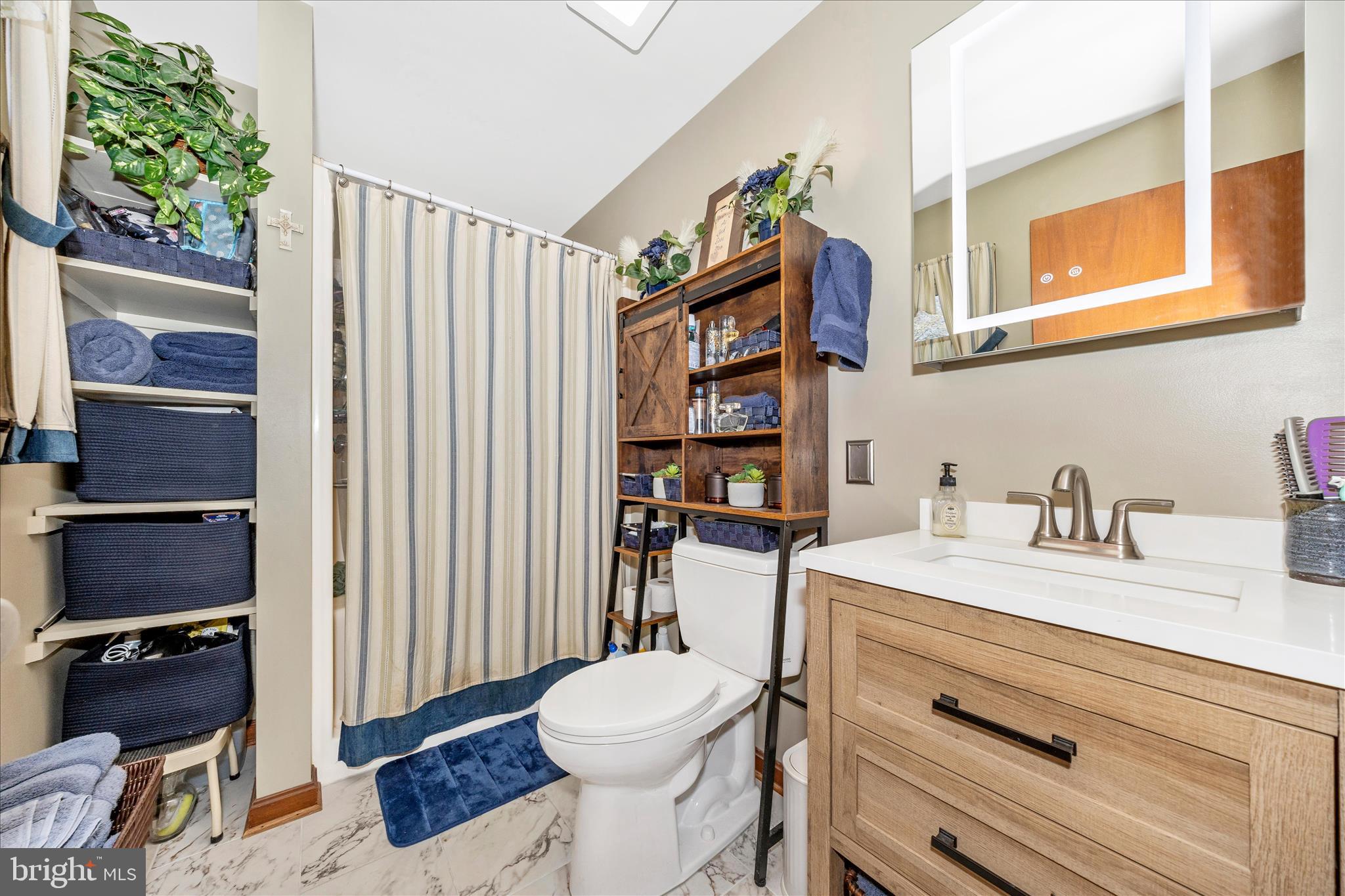 10523 ROLLING GREEN COURT