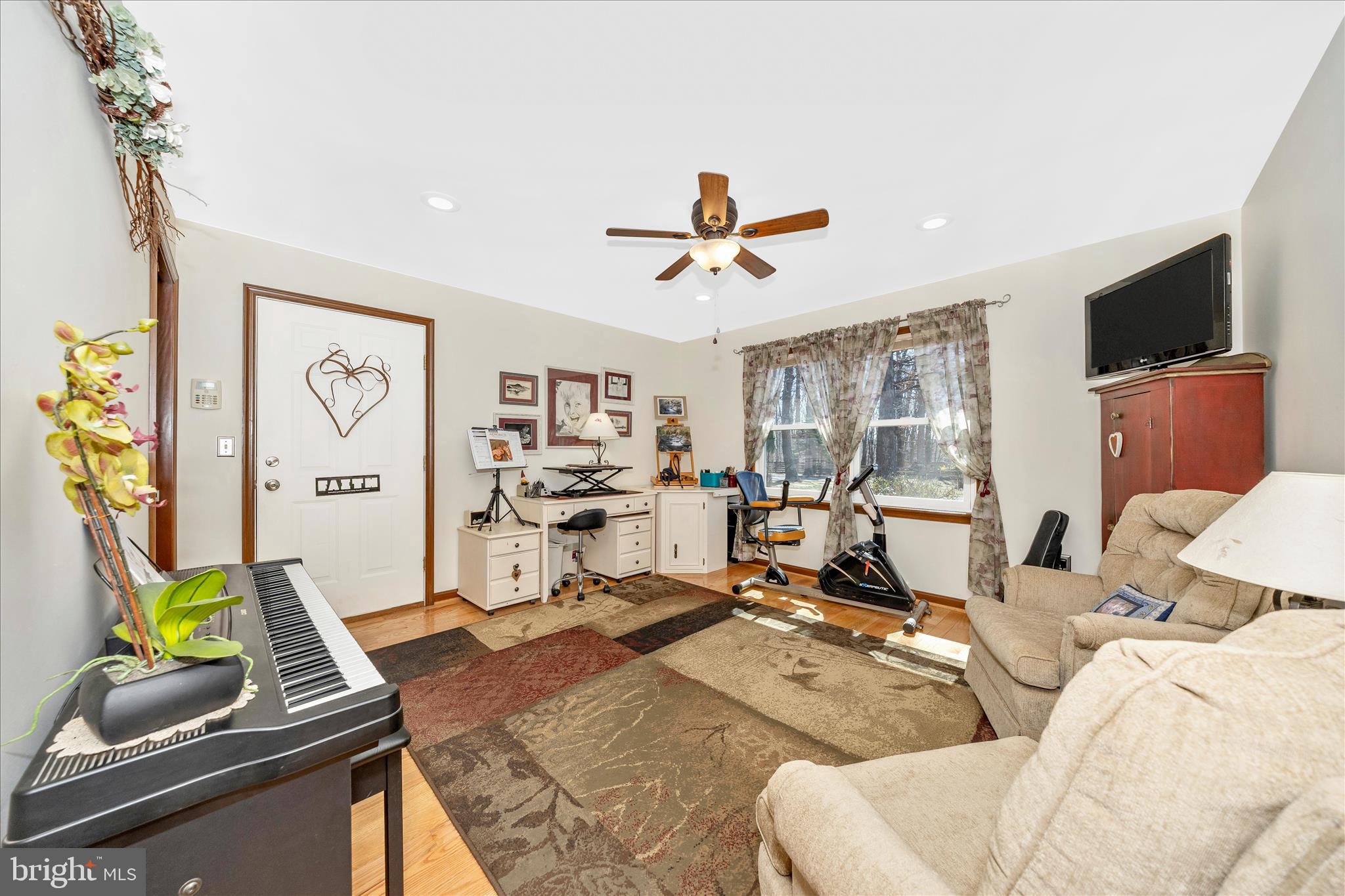 10523 ROLLING GREEN COURT